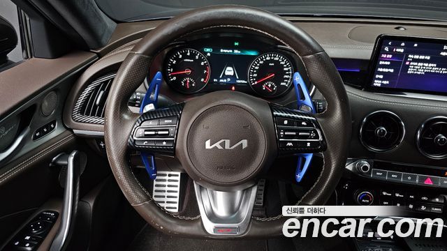 Kia Stinger 2022 — photo 13