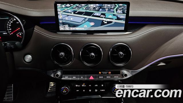 Kia Stinger 2022 — photo 14