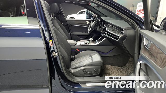 Audi A6 2020 — photo 11