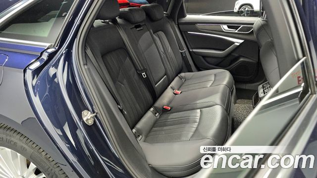 Audi A6 2020 — photo 12