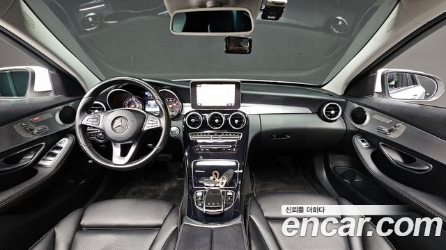 Mercedes-Benz C-Class 2017 — photo 7