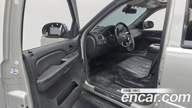 Chevrolet Tahoe 2008 — photo 11