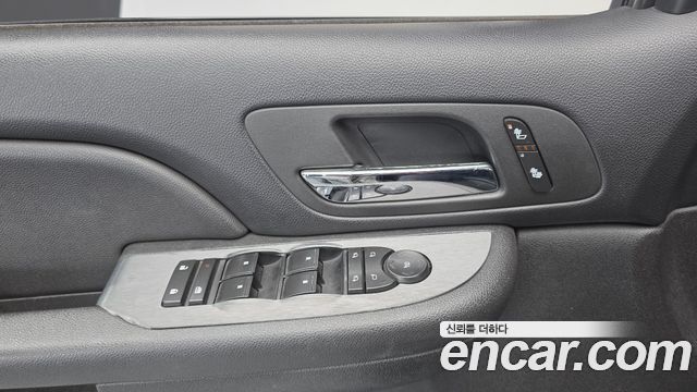 Chevrolet Tahoe 2008 — photo 17