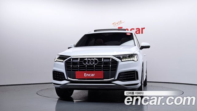 Audi Q7 2021 — photo 3