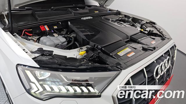 Audi Q7 2021 — photo 6
