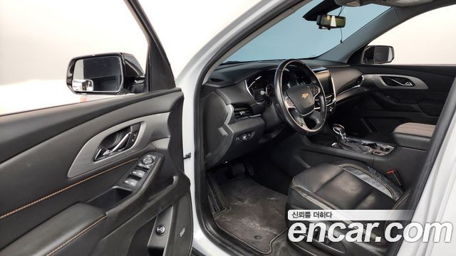 Chevrolet Korea Traverse 2021 — photo 10