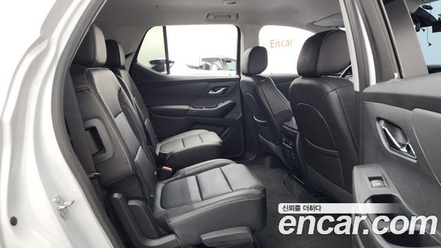 Chevrolet Korea Traverse 2021 — photo 12