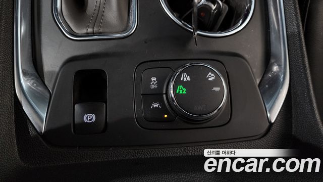 Chevrolet Korea Traverse 2021 — photo 18