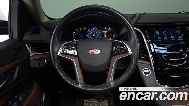 Cadillac Escalade 2020 — photo 13
