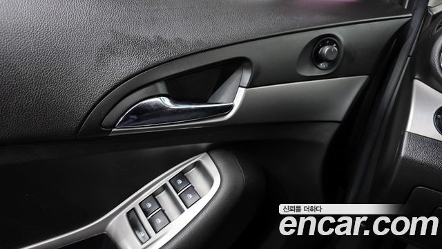 Chevrolet Korea Orlando 2012 — photo 17