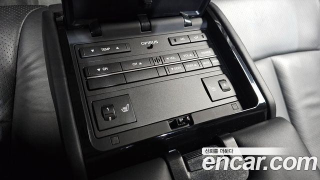 Kia OPIRUS 2008 — photo 16