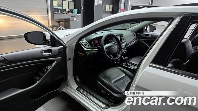 Kia K7 2013 — photo 10