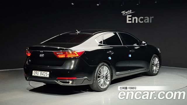Kia K7 2019 — photo 2