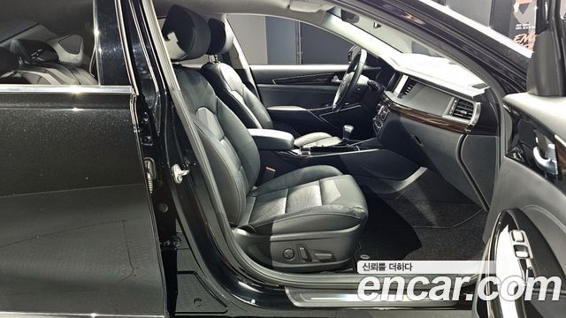 Kia K7 2019 — photo 11
