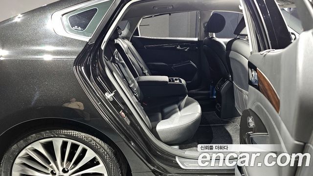 Kia K7 2019 — photo 12
