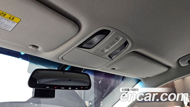 Kia K7 2019 — photo 17