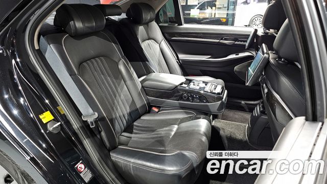 Genesis EQ900 2016 — photo 13