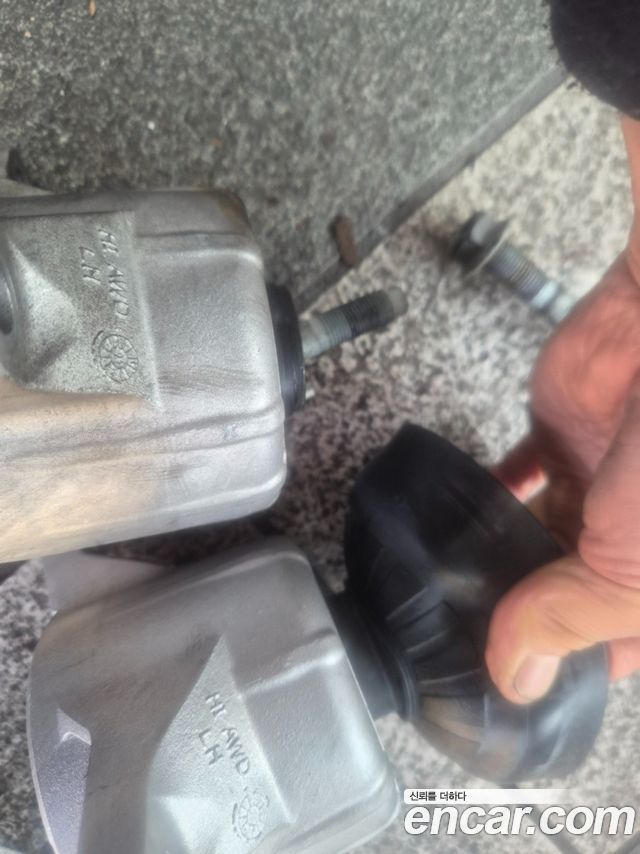 Genesis EQ900 2016 — photo 14