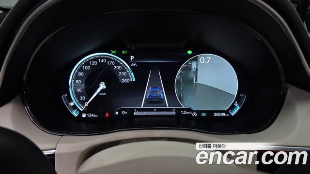 Genesis GV70 2023 — photo 8