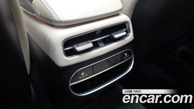 Genesis GV70 2023 — photo 19