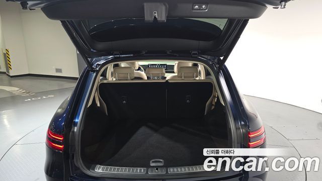 Genesis GV70 2023 — photo 20