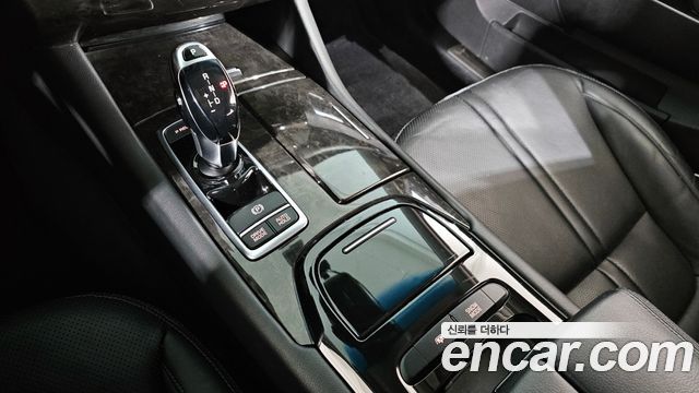 Kia K9 2017 — photo 9