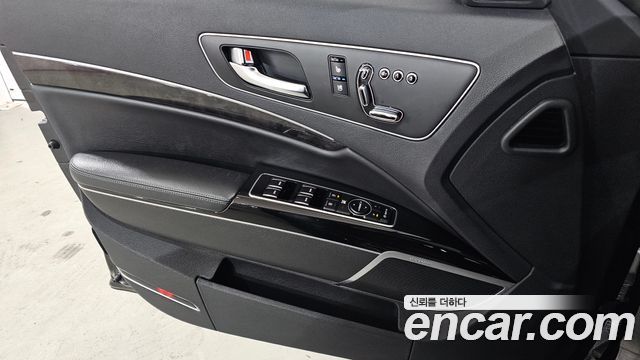Kia K9 2017 — photo 14