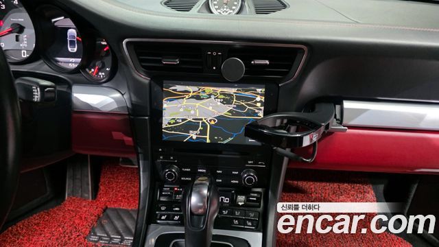 Porsche 911 2017 — photo 14