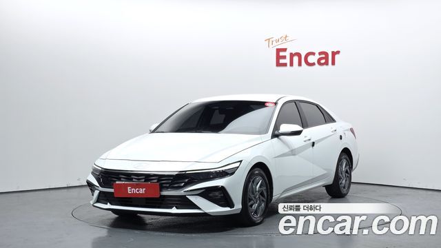 Hyundai AVANTE 2024 — photo 1
