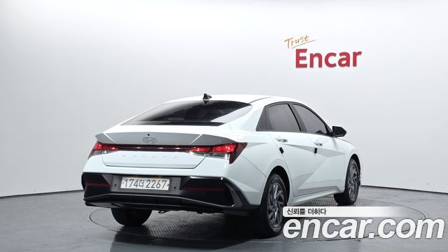 Hyundai AVANTE 2024 — photo 2
