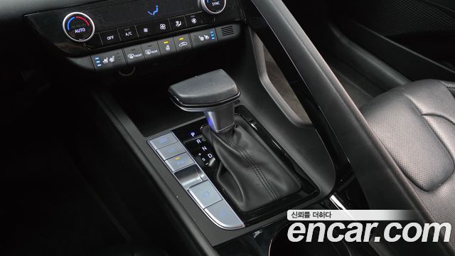 Hyundai AVANTE 2024 — photo 9