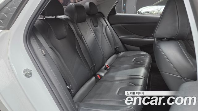 Hyundai AVANTE 2024 — photo 12