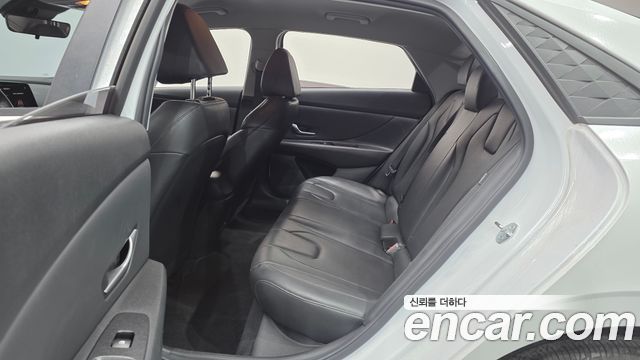 Hyundai AVANTE 2024 — photo 13