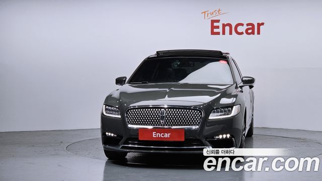 Lincoln Continental 2017 — photo 3