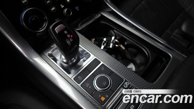 Land Rover Range Rover Sport 2019 — photo 9