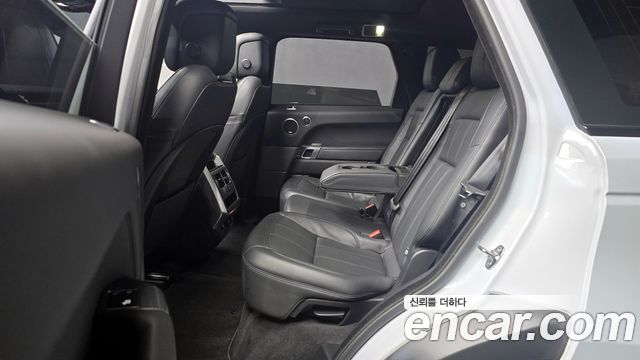 Land Rover Range Rover Sport 2019 — photo 13