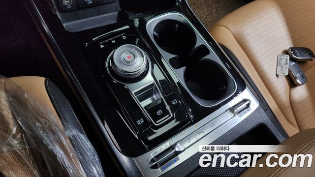 Kia Canival 2021 — photo 9