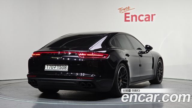 Porsche Panamera 2020 — photo 2