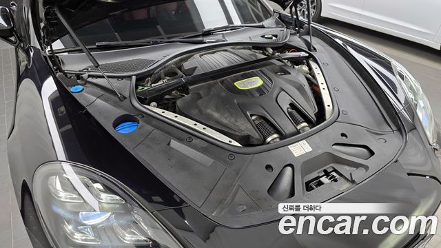 Porsche Panamera 2020 — photo 6