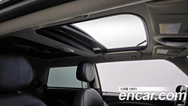 Mini Cooper 2013 — photo 19