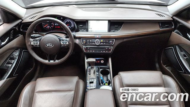 Kia K7 2018 — photo 7