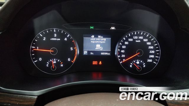 Kia K7 2018 — photo 8