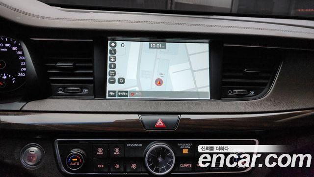 Kia K7 2018 — photo 14