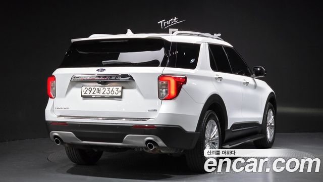 Ford Explorer 2020 — photo 2