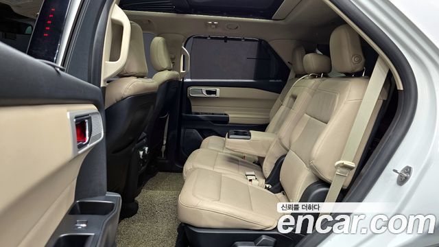 Ford Explorer 2020 — photo 12
