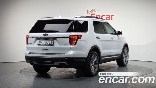 Ford Explorer 2018 — photo 2