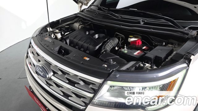 Ford Explorer 2018 — photo 6