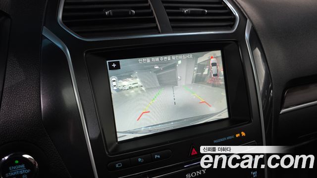 Ford Explorer 2018 — photo 16