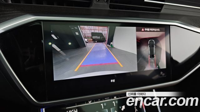 Audi A6 2022 — photo 15