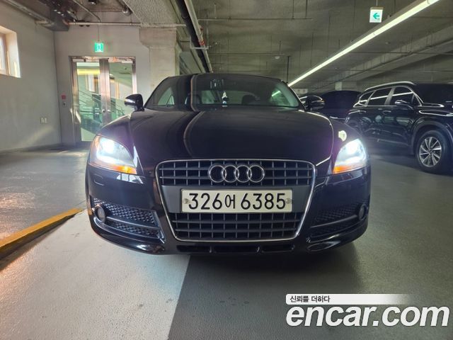 Audi TT 2010 — photo 2